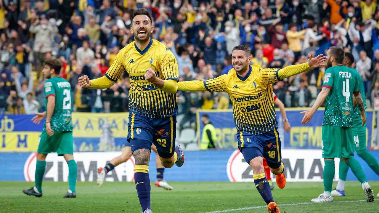 Serie B Modena Bari Dove Vederla In Diretta Tv E Streaming Dove Vederla